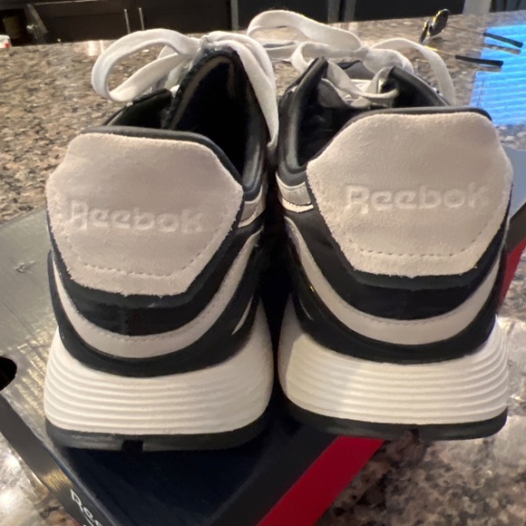 Reebok Cl Legacy - Picture 2 of 3